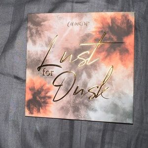 COLOURPOP Lust for dusk eyeshadow palette